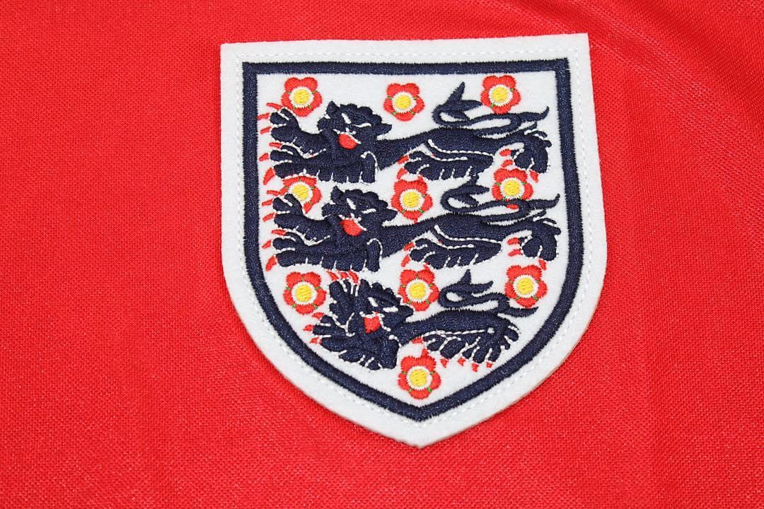 ENGLAND 1982