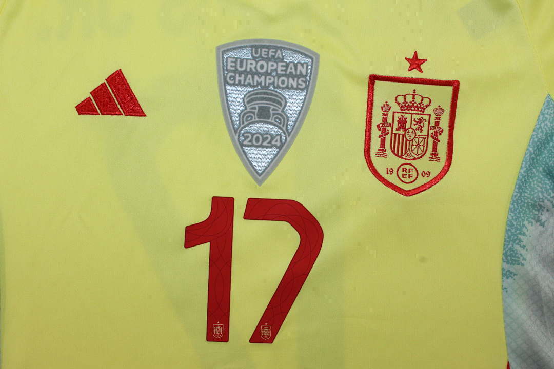 SPAIN 24-25 KID KIT