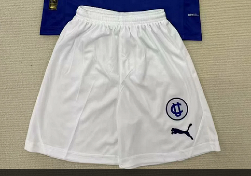 UNIVERSIDAD CATOLICA SHORT