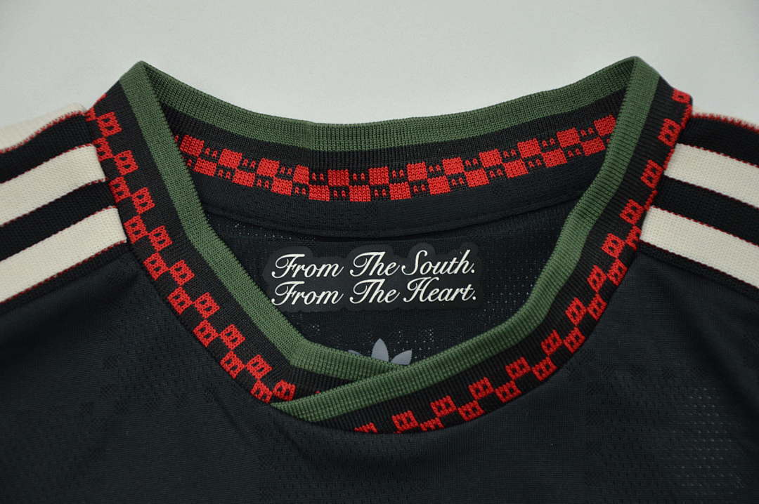 BAYERN KID KIT PLAYER VERSION