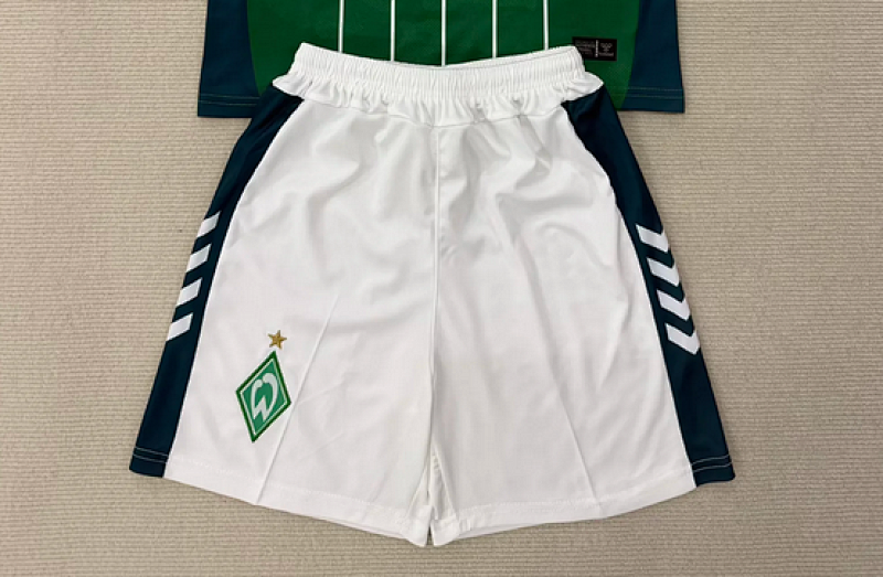 WERDER BREMEN SHORT