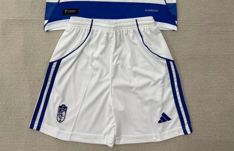 GRANADA SHORT