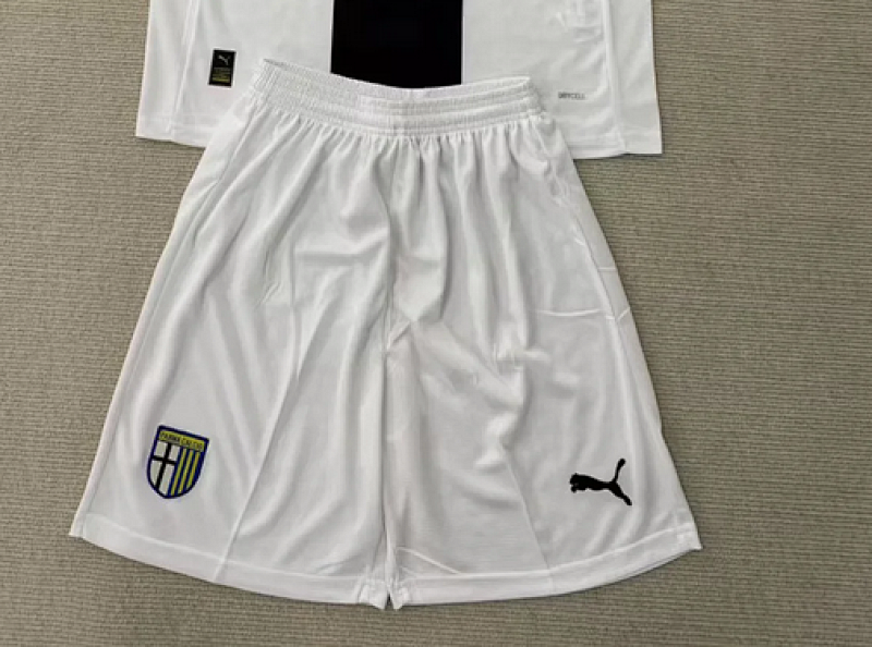PARMA SHORT