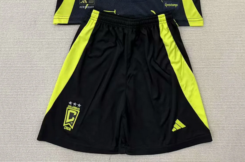 COLUMBUS CREW SHORT