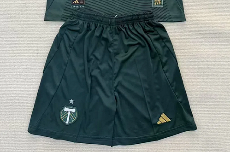 PORTLAND TIMBERS SHORT