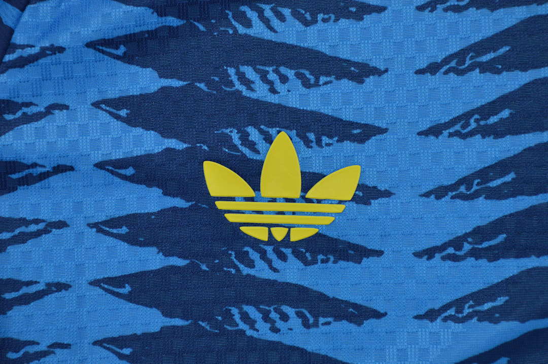 COLOMBIA 26 AUTHENTIC