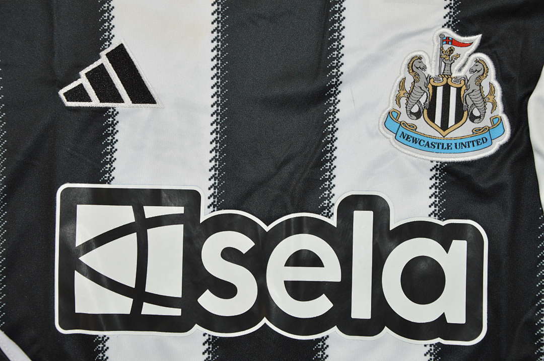 NEWCASTLE LONG SLEEVE