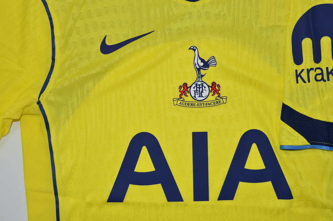 TOTTENHAM AUTHENTIC