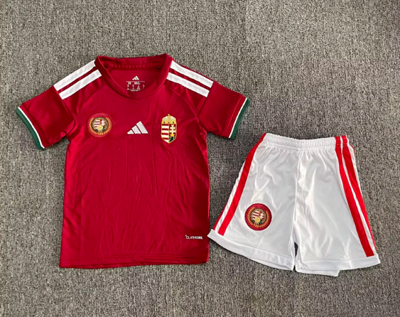 HUNGARY KID KIT